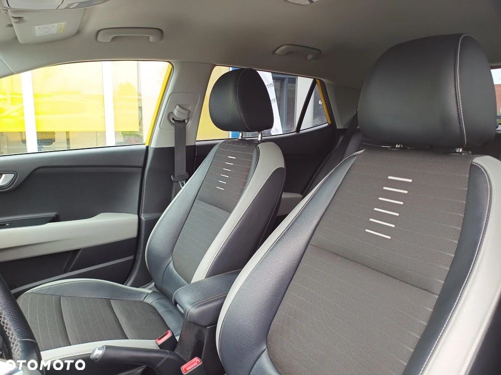 Kia Stonic 1.0 T-GDI L DCT - 11