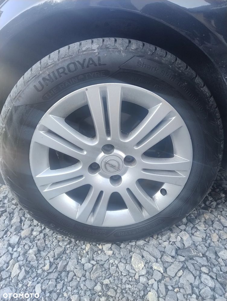 Opel Astra - 4