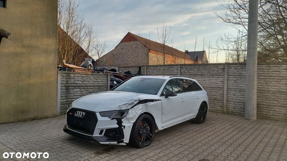 Audi RS4 Avant Avant quattro tiptronic - 8