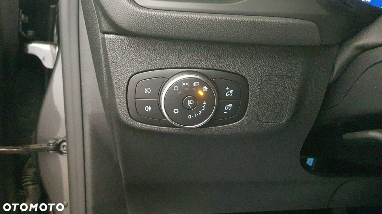 Ford Focus - 25