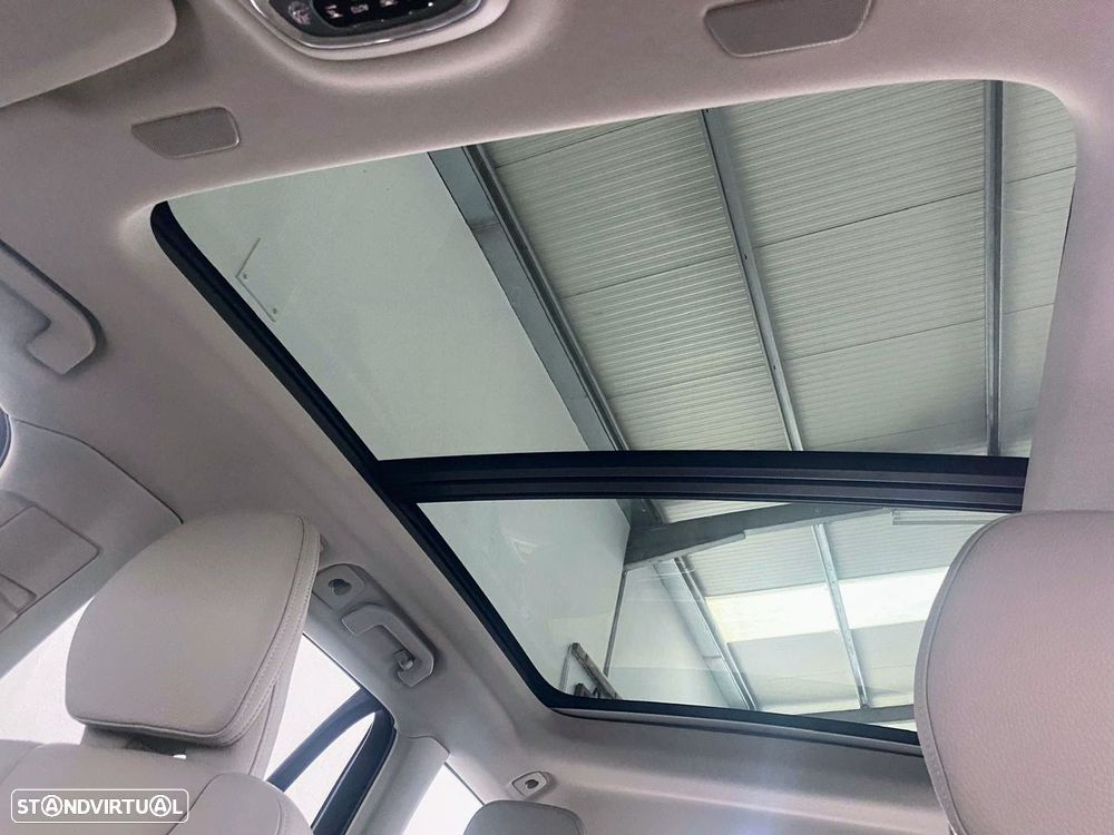 Volvo V60 2.0 B4 Momentum Geartronic - 8