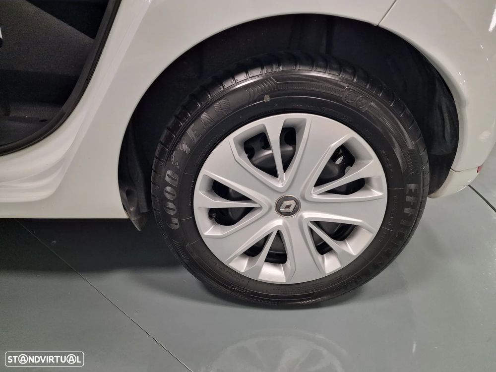 Renault CLIO SOCIETE 1.5 DCI 90CV INTENS GPS IVA DEDUTIVEL - 36