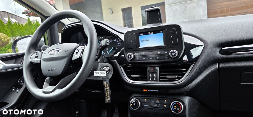 Ford Fiesta 1.1 Trend - 8