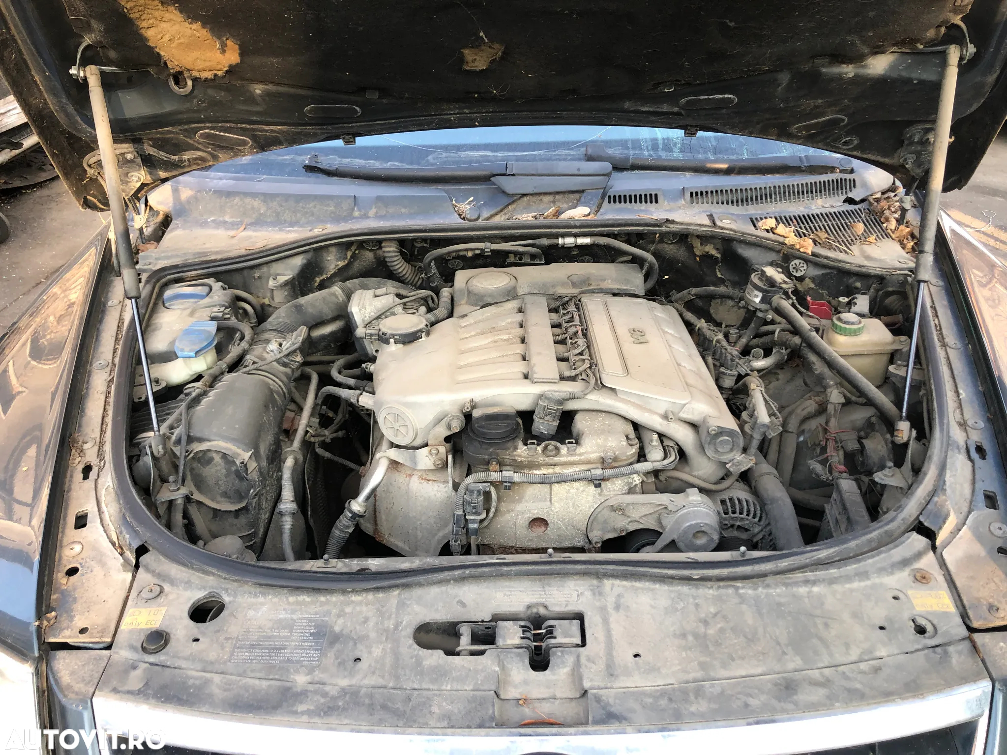 Dezmembrez VW Volkswagen Touareg 3.2 benzina 2006 - 6