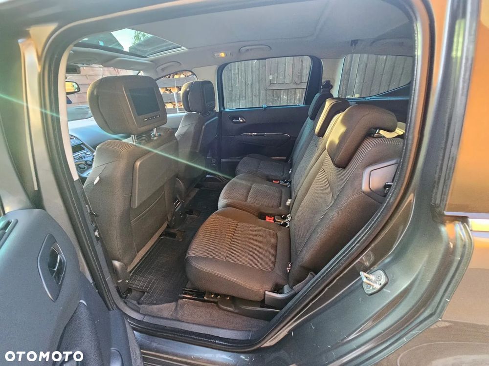 Peugeot 5008 - 2