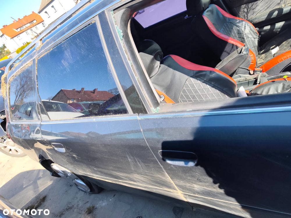 Audi A6 C5 2,5d 1999 na części drzwi szyba lusterko lampa fotel silnik skrzynia itp - 8
