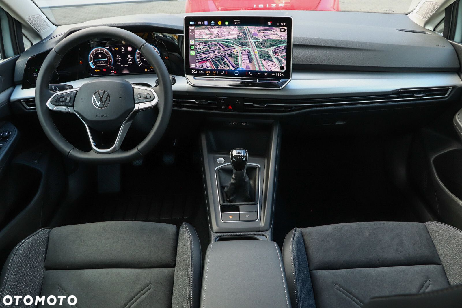 Volkswagen Golf - 16
