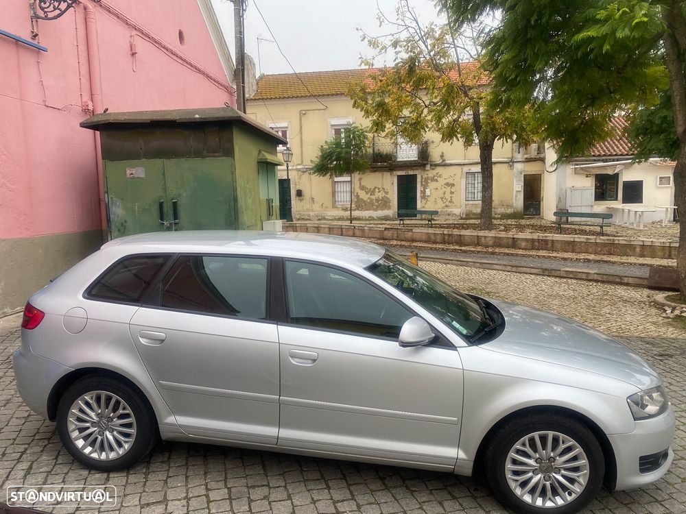 Audi A3 Sportback 2.0 TDi Attraction - 9