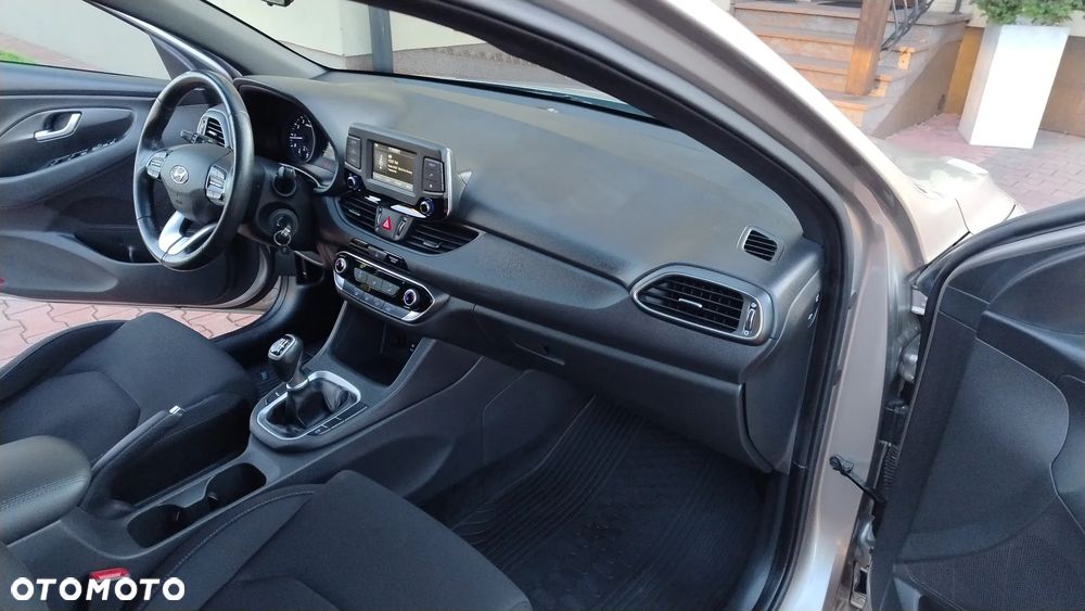 Hyundai i30 1.4 BlueDrive Go - 7