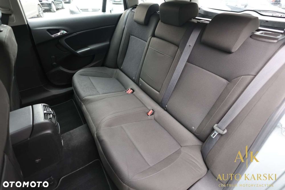 Opel Insignia - 34