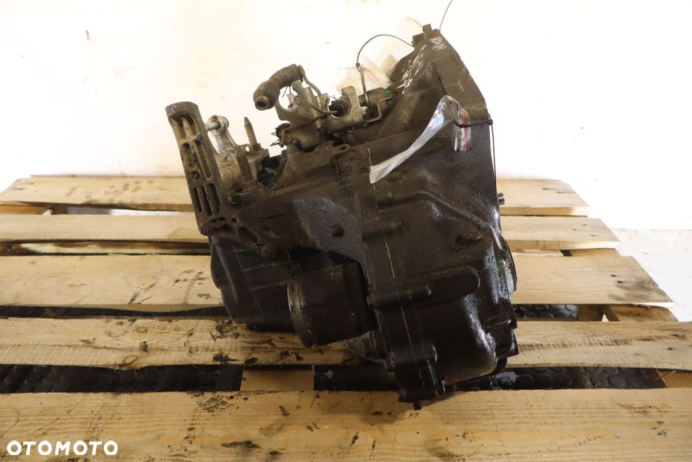 SKRZYNIA BIEGÓW 6 BIEGOWA HONDA FR-V 2.0 - 4