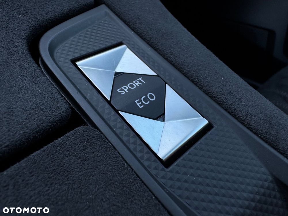 DS Automobiles DS 7 Crossback 1.5 BlueHDi So Chic - 29