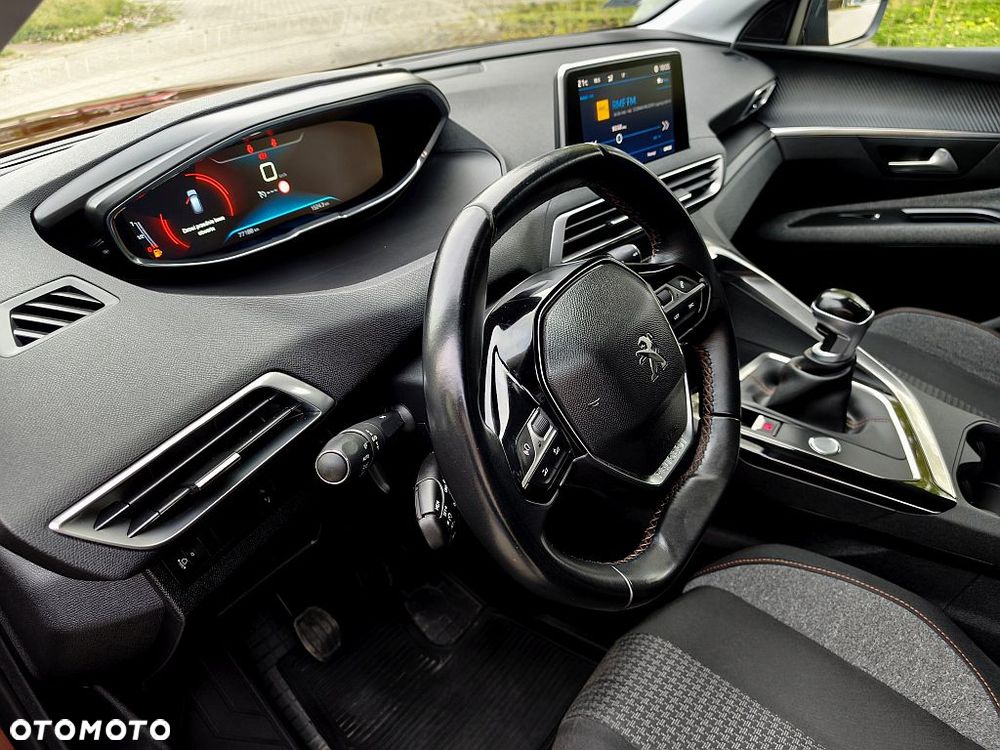Peugeot 3008 1.2 PureTech Allure - 30