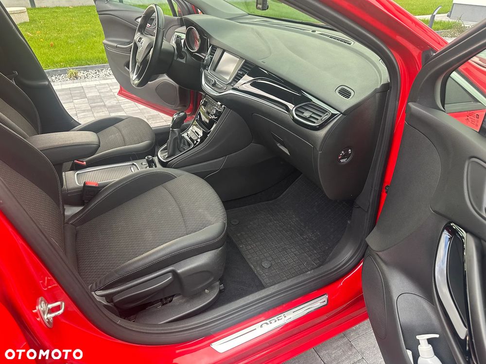 Opel Astra 1.4 T Elite - 11