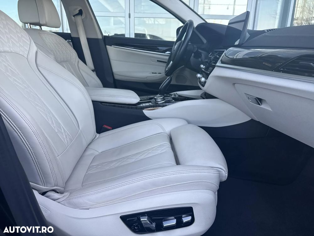 BMW Seria 5 530e xDrive Aut. - 26