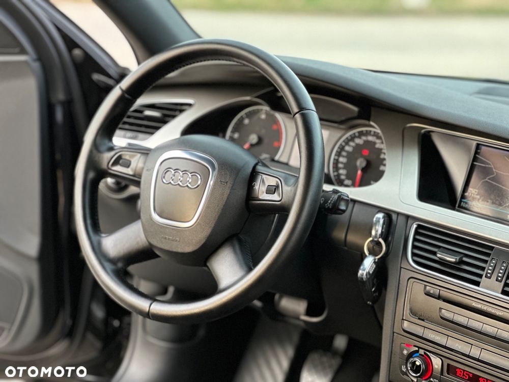 Audi A4 Avant - 31