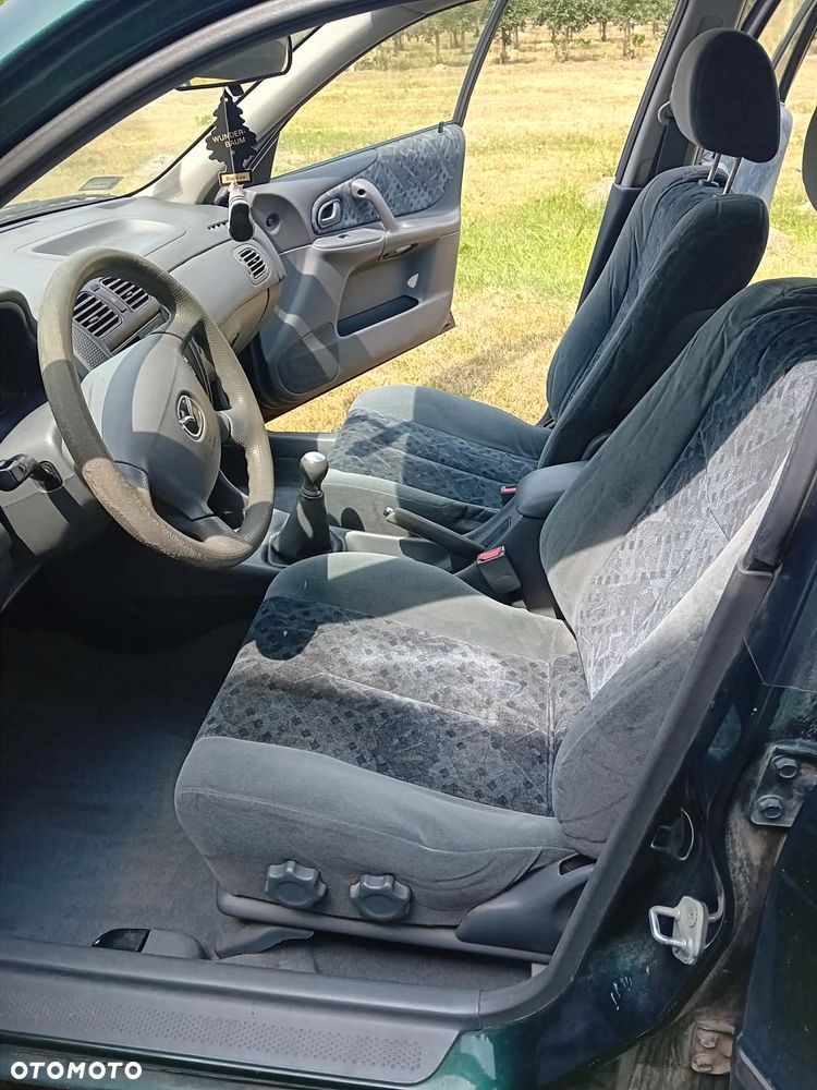 Mazda 323F 2.0 DITD Comfort - 8