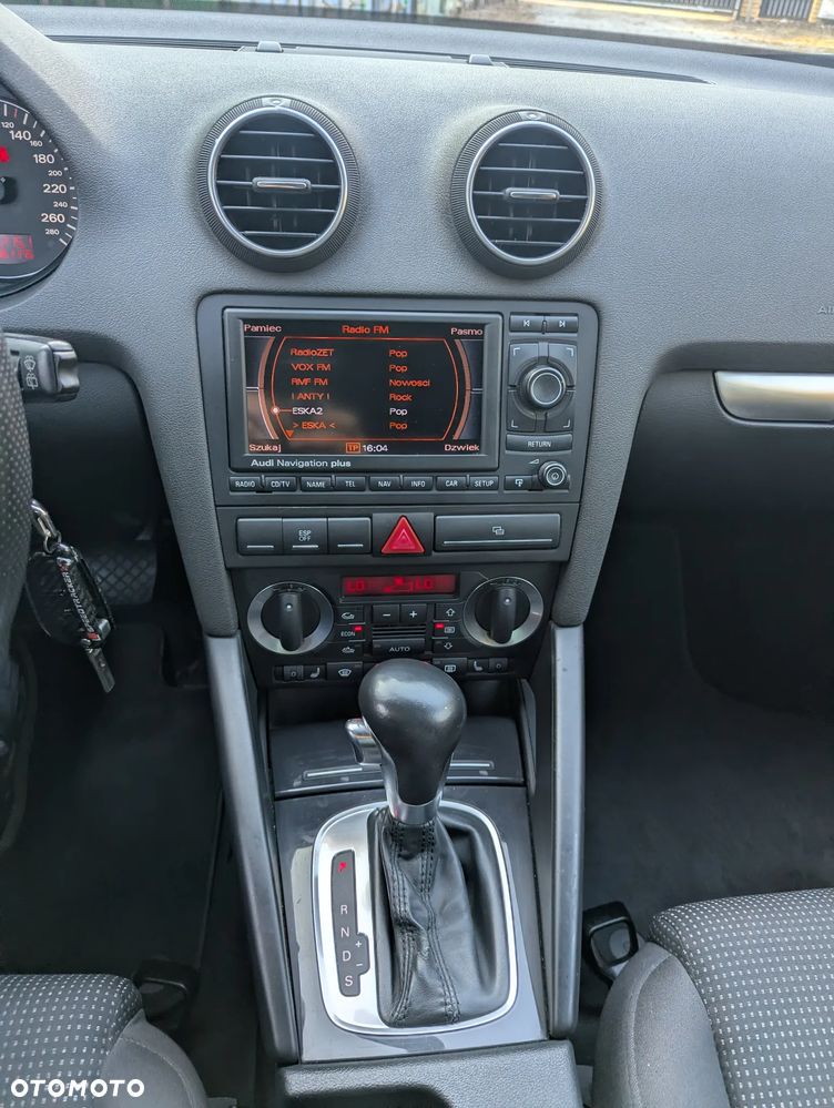 Audi A3 Sportback 2.0 TFSI (DSG) S tronic S line Sportpaket plus - 13