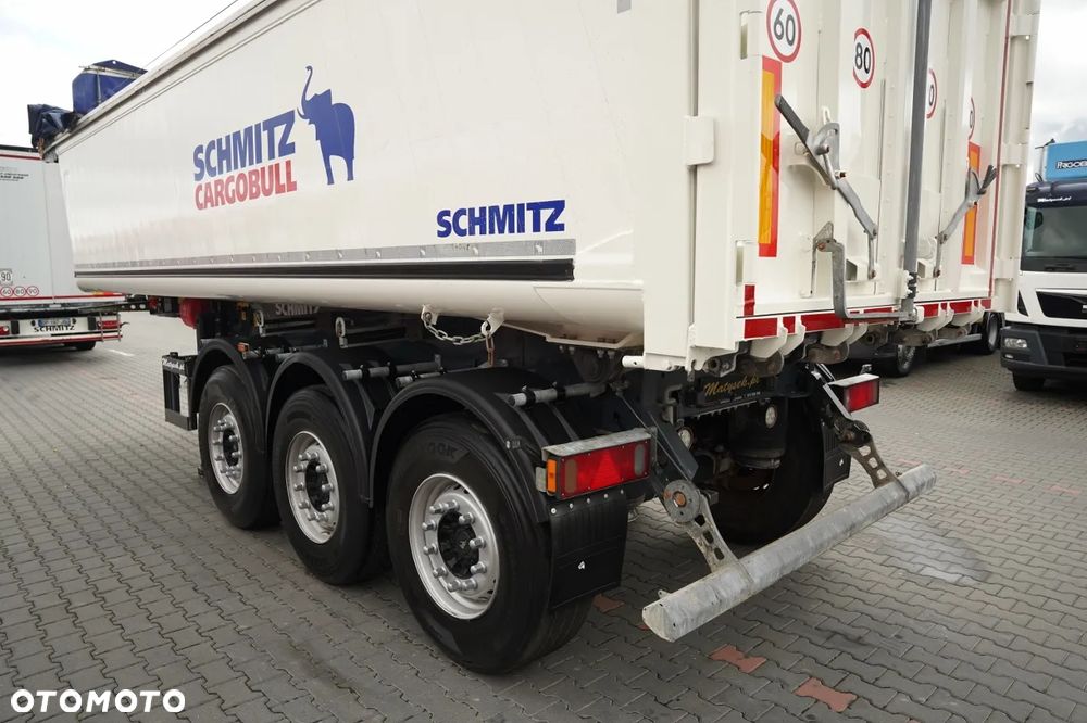 Schmitz Cargobull / WYWROTKA - 28 m3 / ALUMINIOWA / PLANDEKA ELEKTRYCZNA / OŚ PODNOSZONA / KLAPO - DRZWI / WAGA: 5 480 KG / - 12
