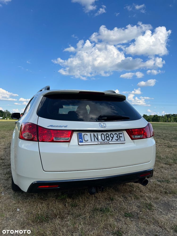 Honda Accord 2.0 Lifestyle - 8