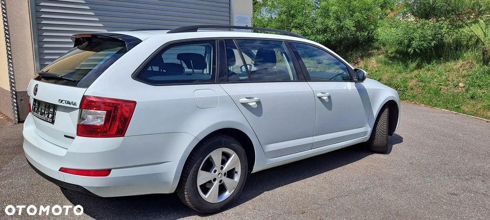 Skoda Octavia 1.6 TDI Greenline - 3