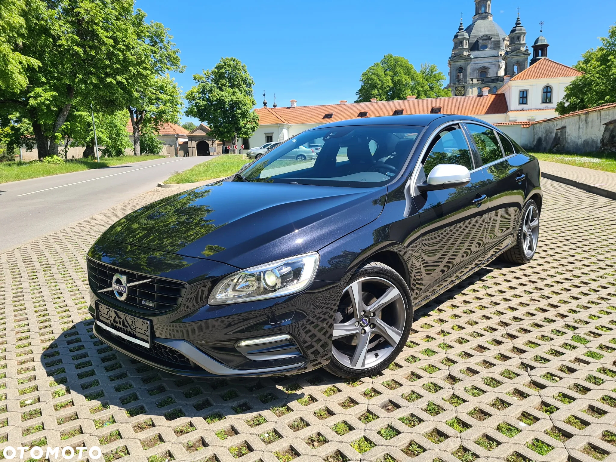 Volvo S60 D4 Drive-E R-Design Momentum - 2