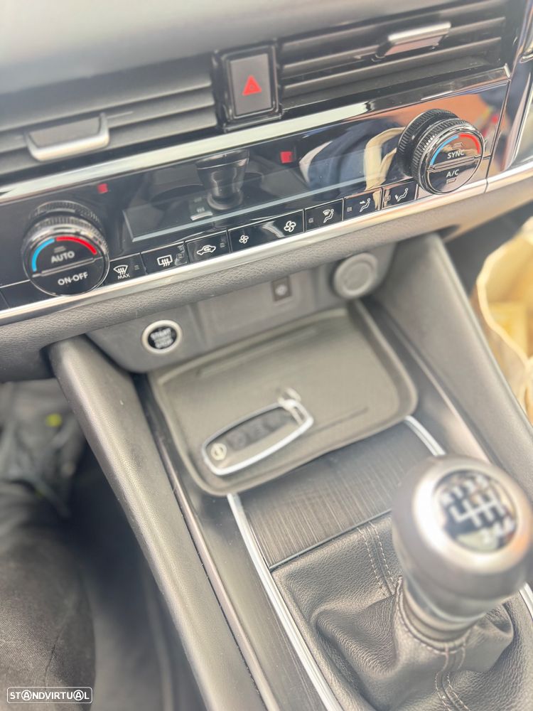 Nissan Qashqai 1.3 DIG-T N-Connecta - 2