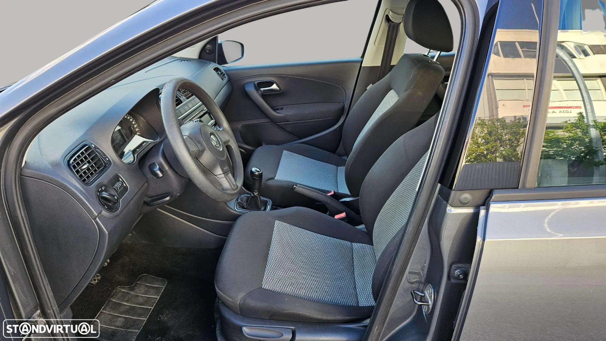 VW Polo 1.2 Trendline - 10