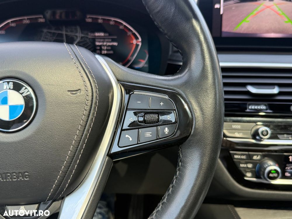 BMW Seria 5 530d xDrive AT MHEV - 23