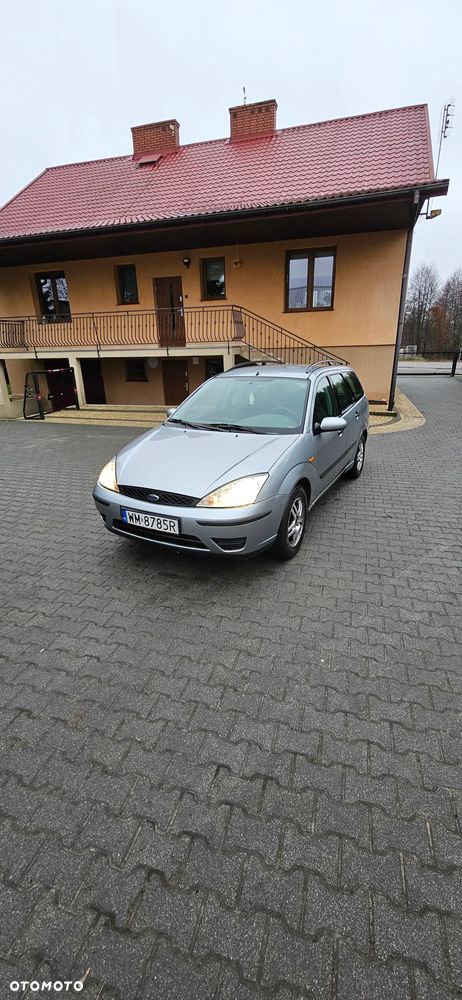 Ford Focus 1.6 Futura - 2
