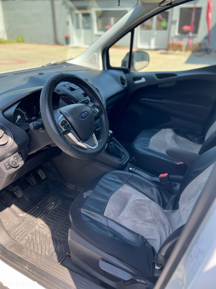 Ford Transit Courier - 9
