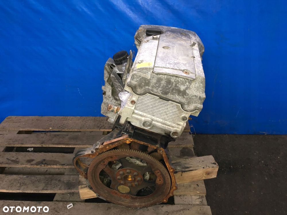 mercedes w 202 210 klasa silnik słupek 2.0b - 1