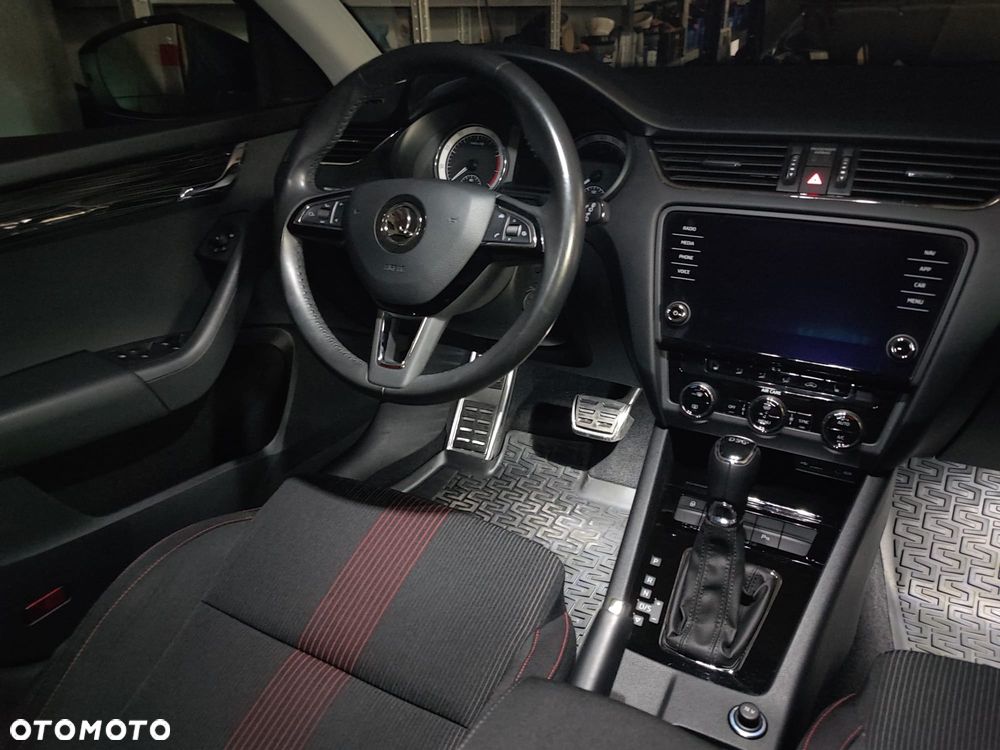 Skoda Octavia 1.4 TSI Style DSG - 24