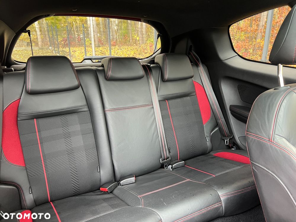 Peugeot 208 1.6 THP GTi - 17