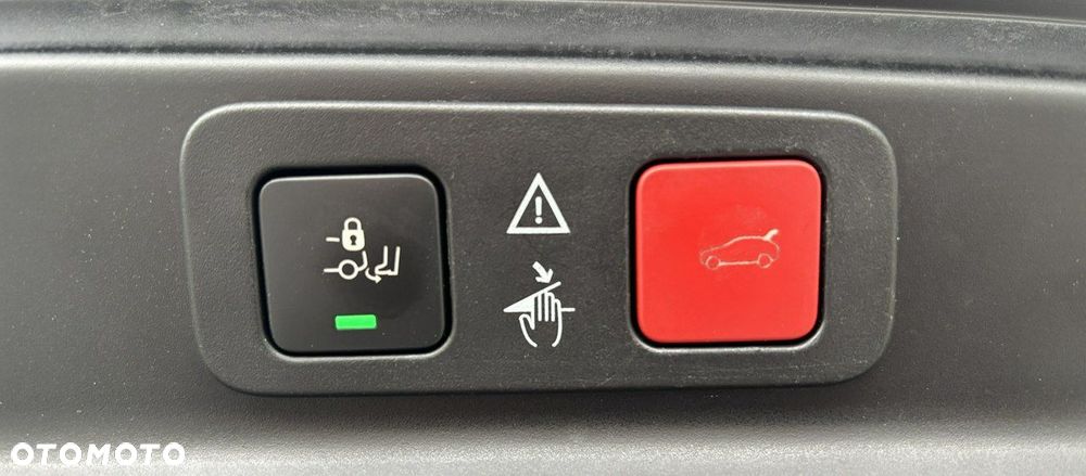 Peugeot 5008 - 32
