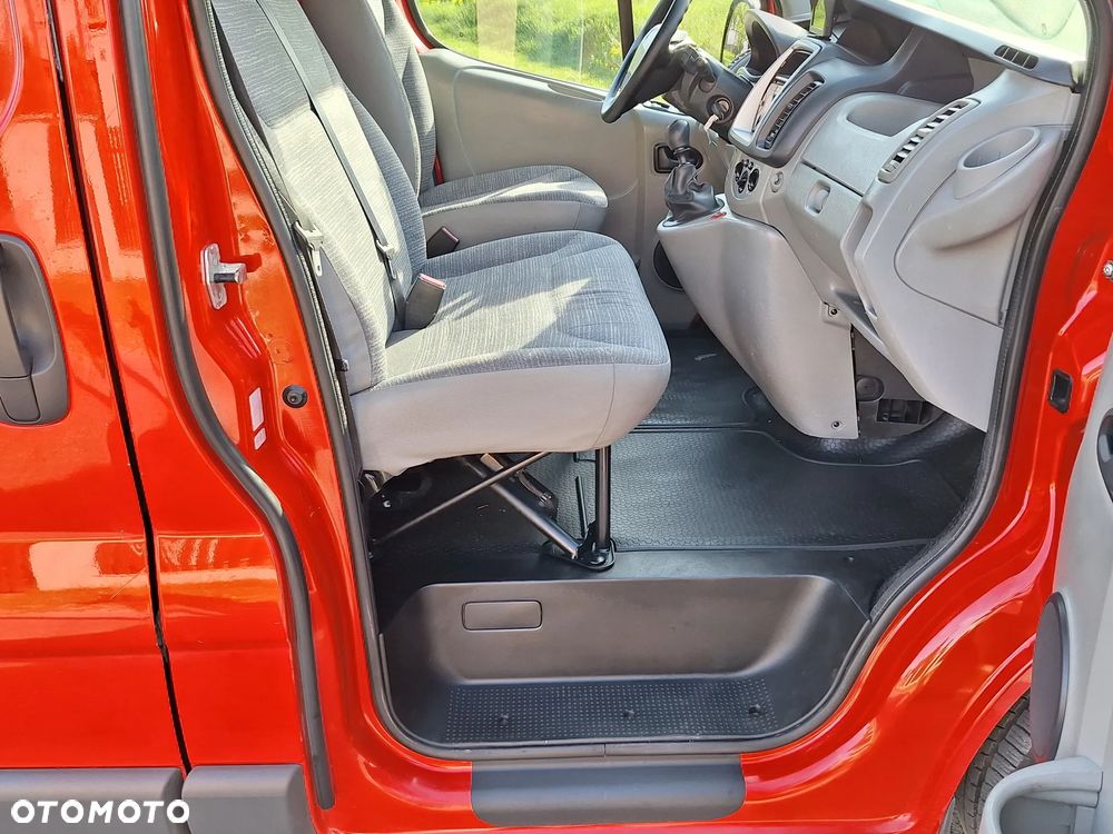 Renault Trafic - 13