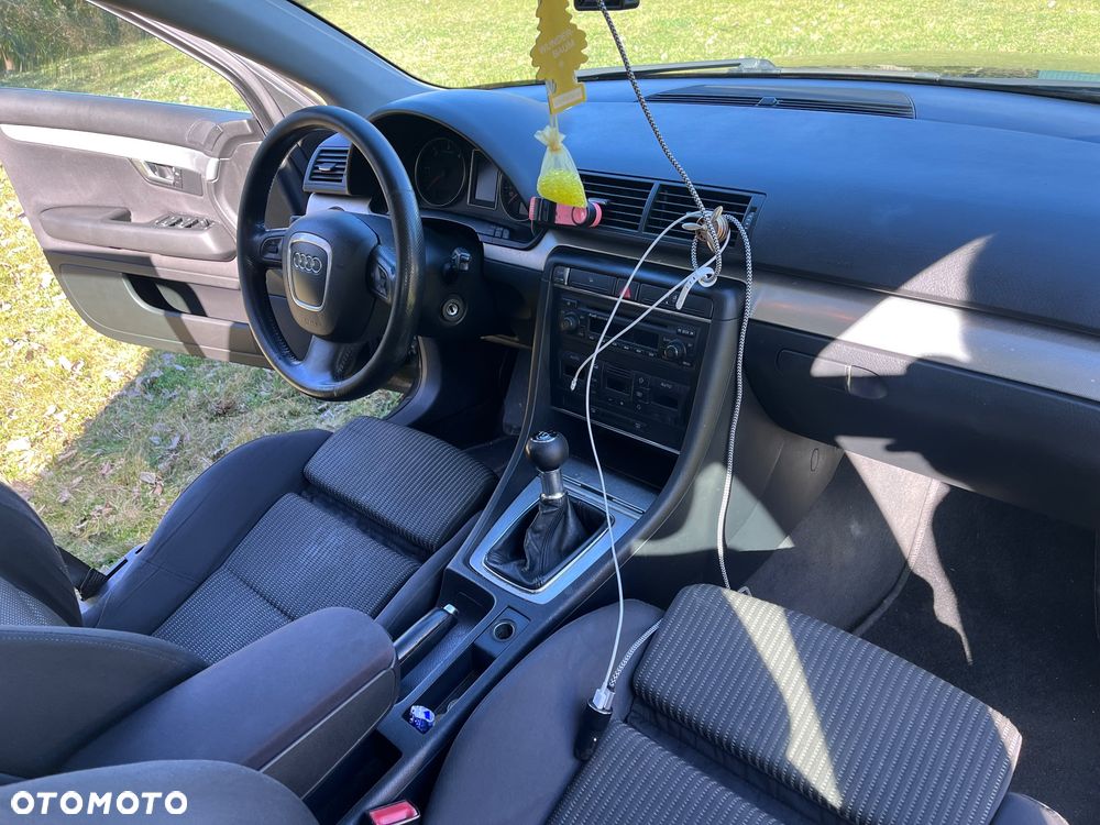 Audi A4 Limousine 2.0 TDI - 8
