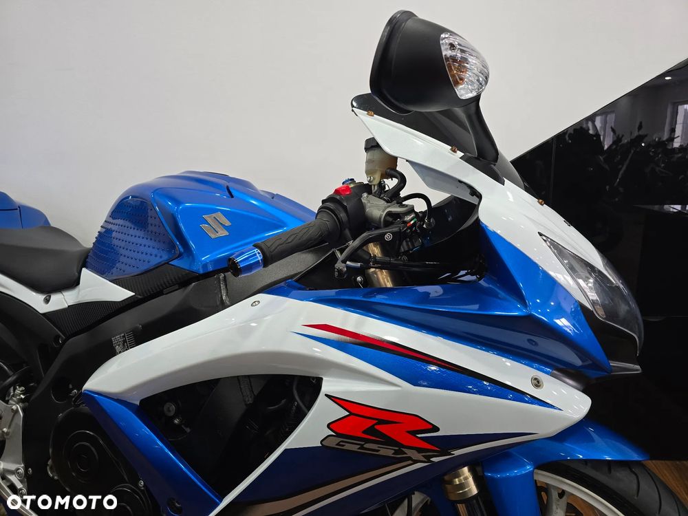 Suzuki GSX-R - 15