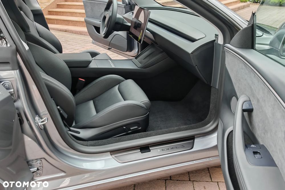 Tesla Model 3 Performance AWD - 10