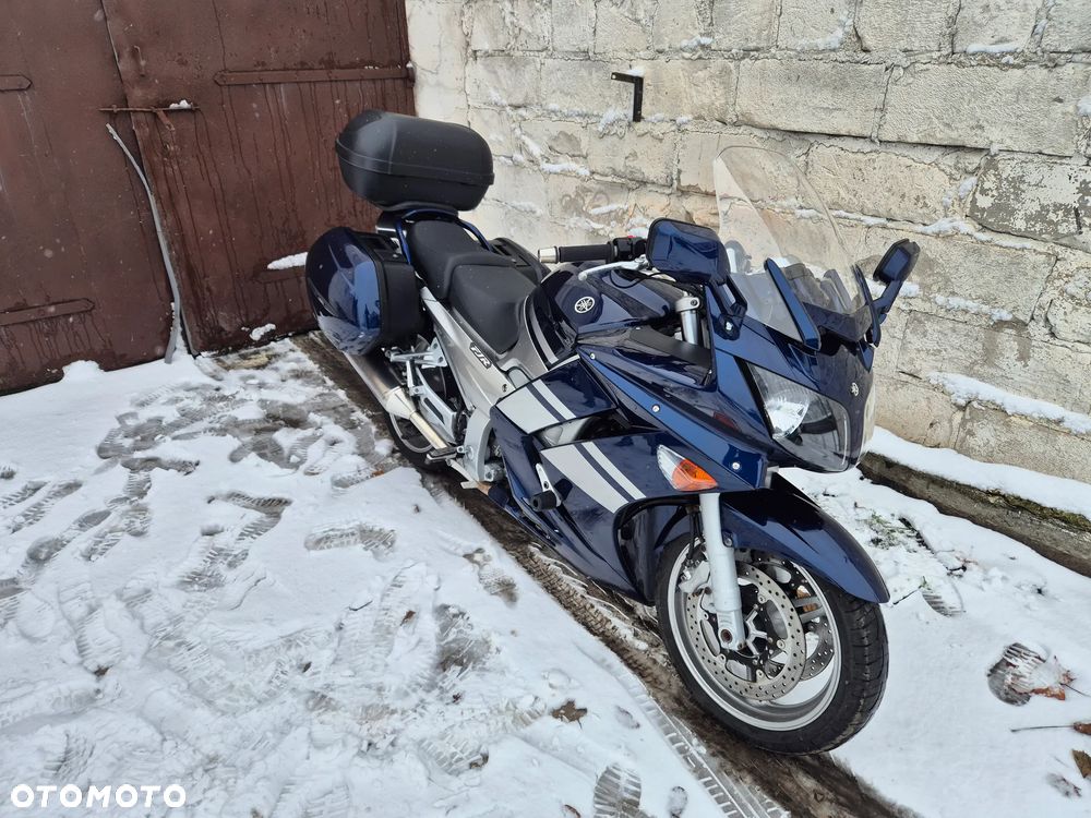 Yamaha FJR - 16