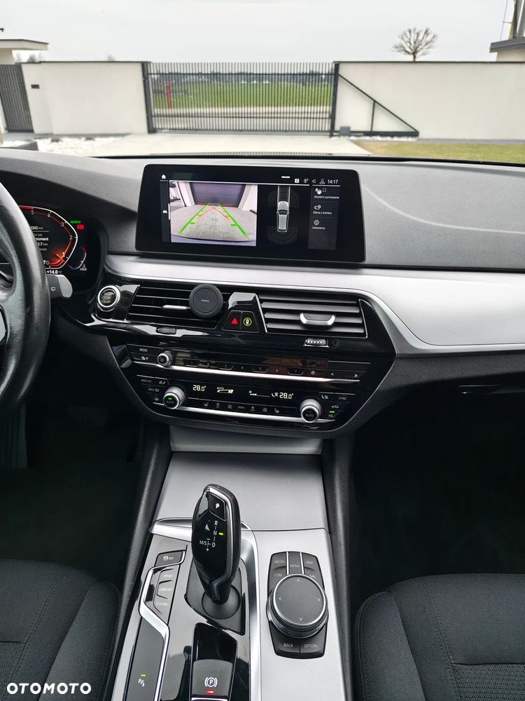 BMW Seria 5 520d - 11