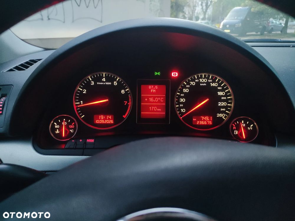 Audi A4 Limousine 1.8T Quattro - 10
