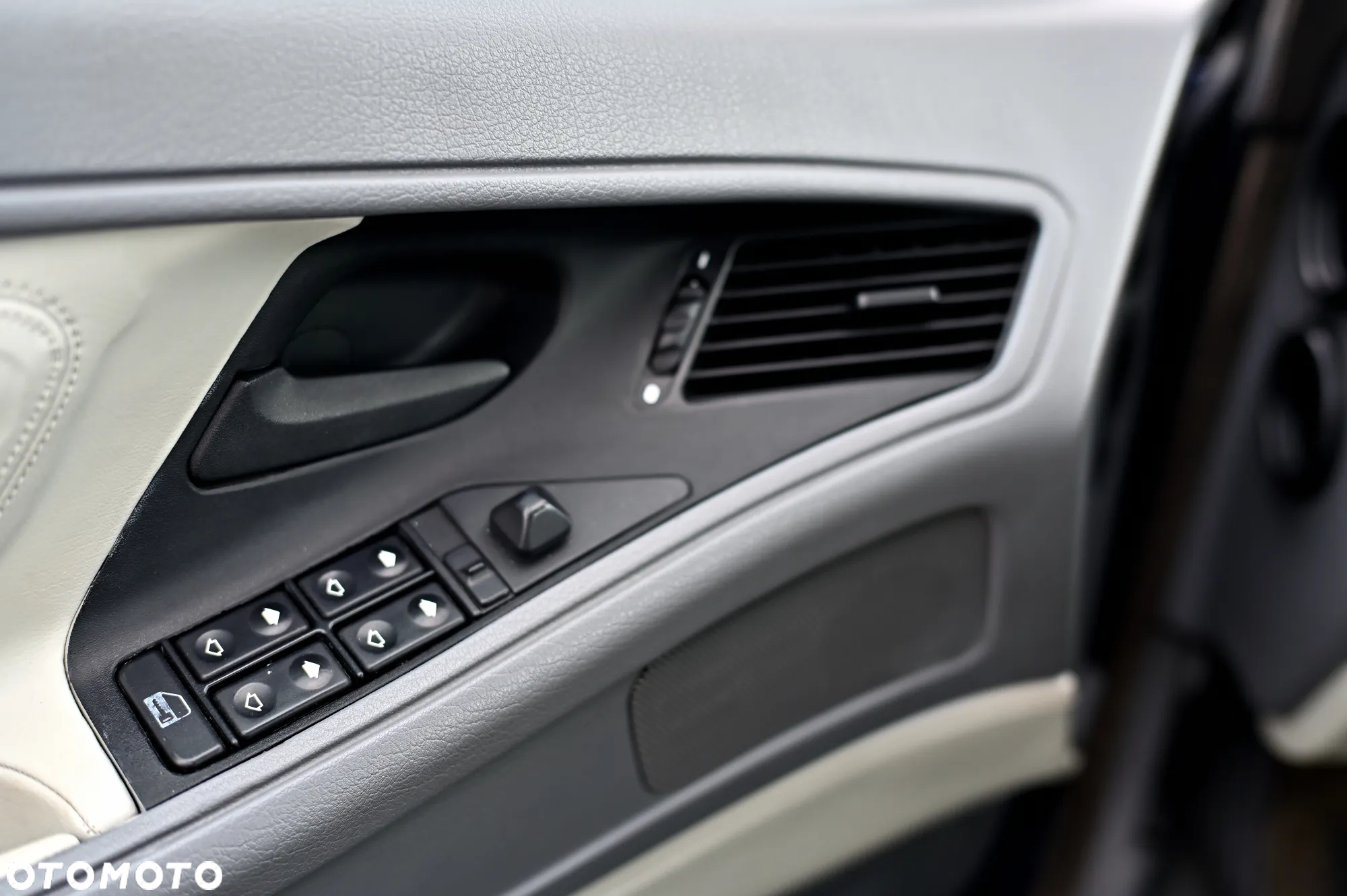 BMW Seria 8 850 Ci - 13