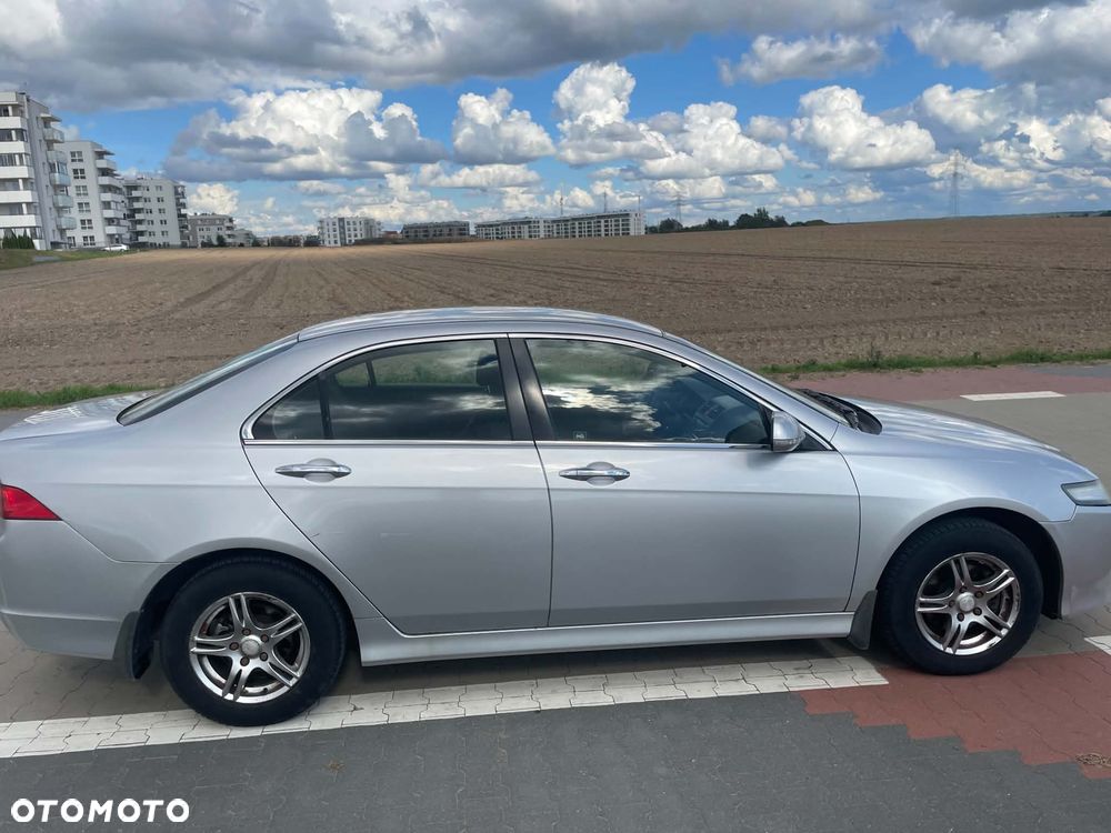 Honda Accord 2006 photo 2
