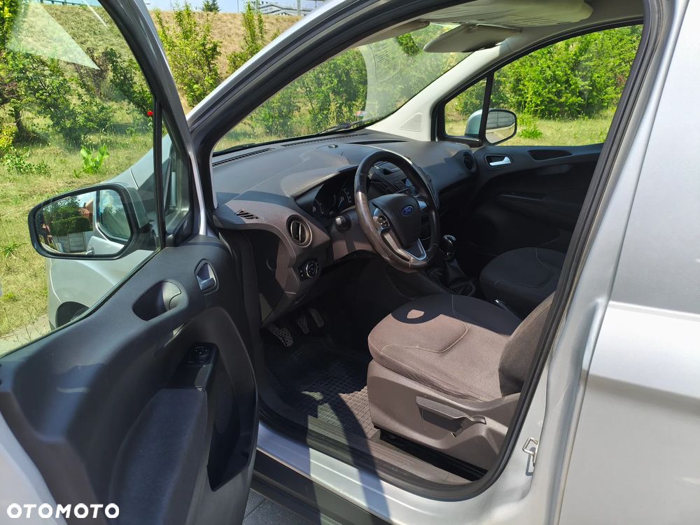 Ford Transit Courier - 3