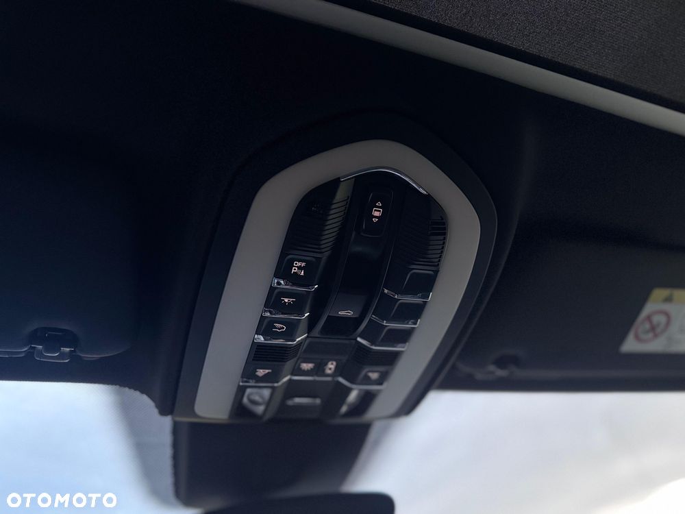 Porsche Cayenne Platinum Edition - 31