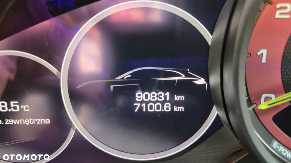 Porsche Panamera - 30