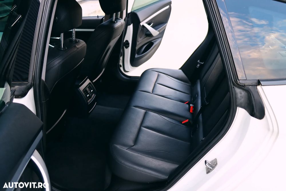 BMW Seria 3 320d Aut. Sport Line - 15