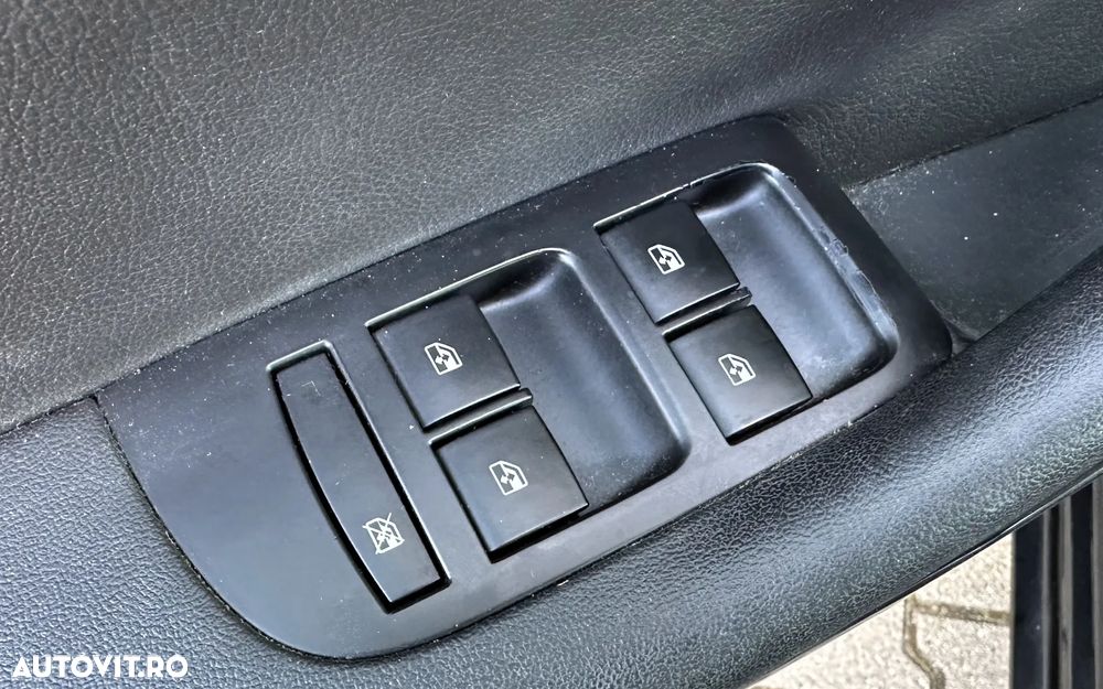Opel Zafira - 30