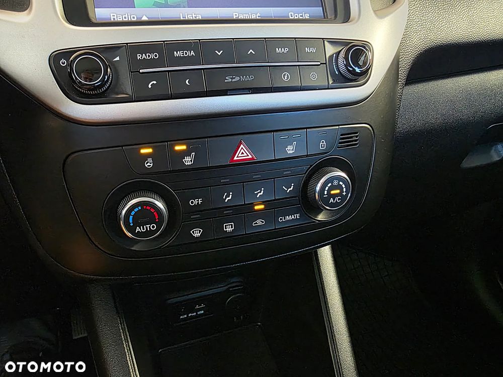 Kia Venga 1.4 CVVT Fifa World Cup Edition - 16